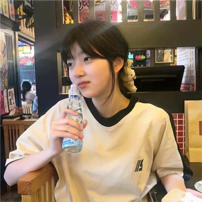 男人与婴儿
