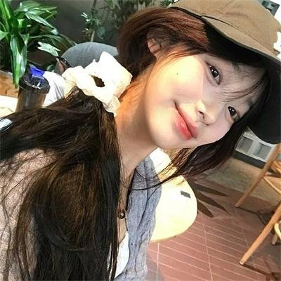 大姐头与小屁孩
